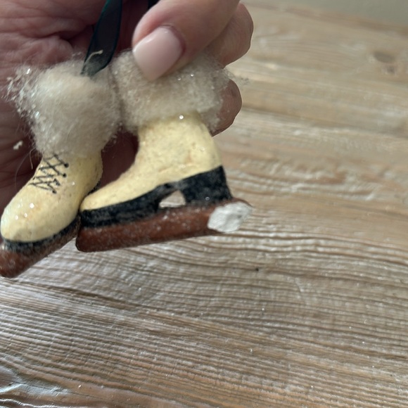 Ice Skate Ornaments Bundle of 9 - Picture 15 of 17